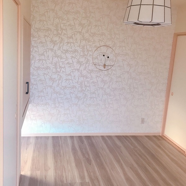 灰桜色　琉球畳を敷く予定のフローリングの和室部屋